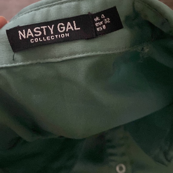 NastyGal button top - Picture 4 of 4